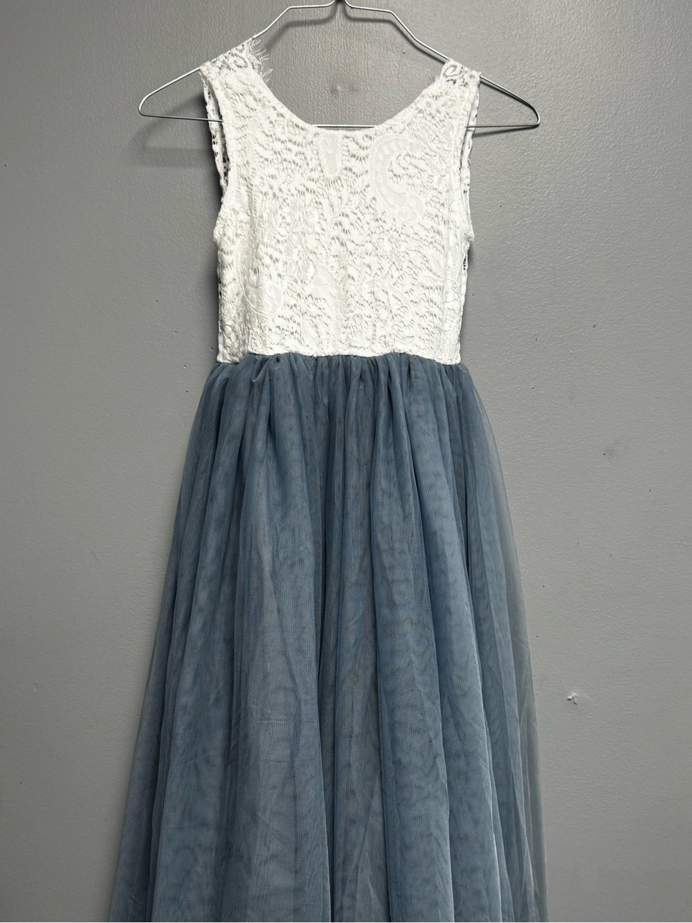 Girls White Lace Bodice Blue Tulle Maxi Dress 2bunnies for size 7-8